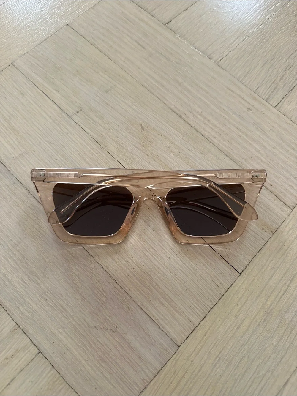 Women’s Dan Deutsch Cat Eye Sunglasses Clear Brown Tan Beige Like New
